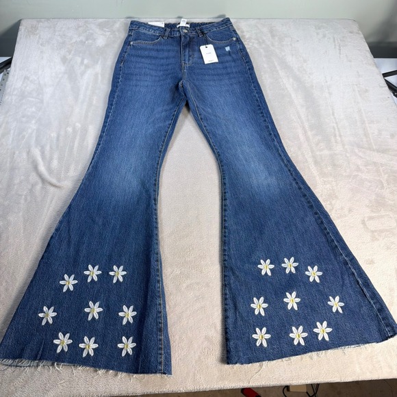 Forever 21 Denim - Forever 21 Flare Jeans Daisy Embroidered Womens 28 Blue Denim High Rise New